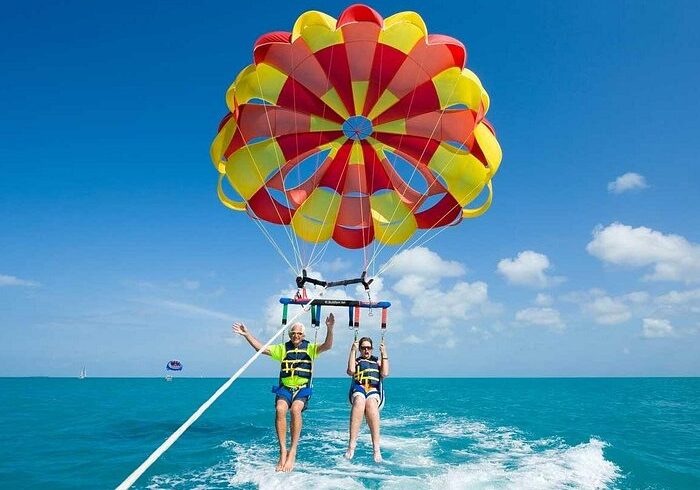Parasailing, Banana & Sofa Boat Experience in Sharm El Sheikh - tia trip